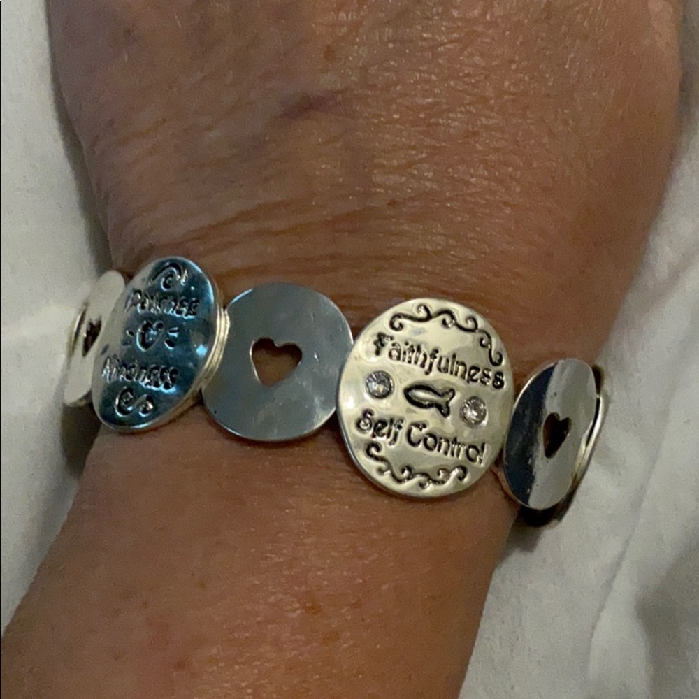 Bracelet